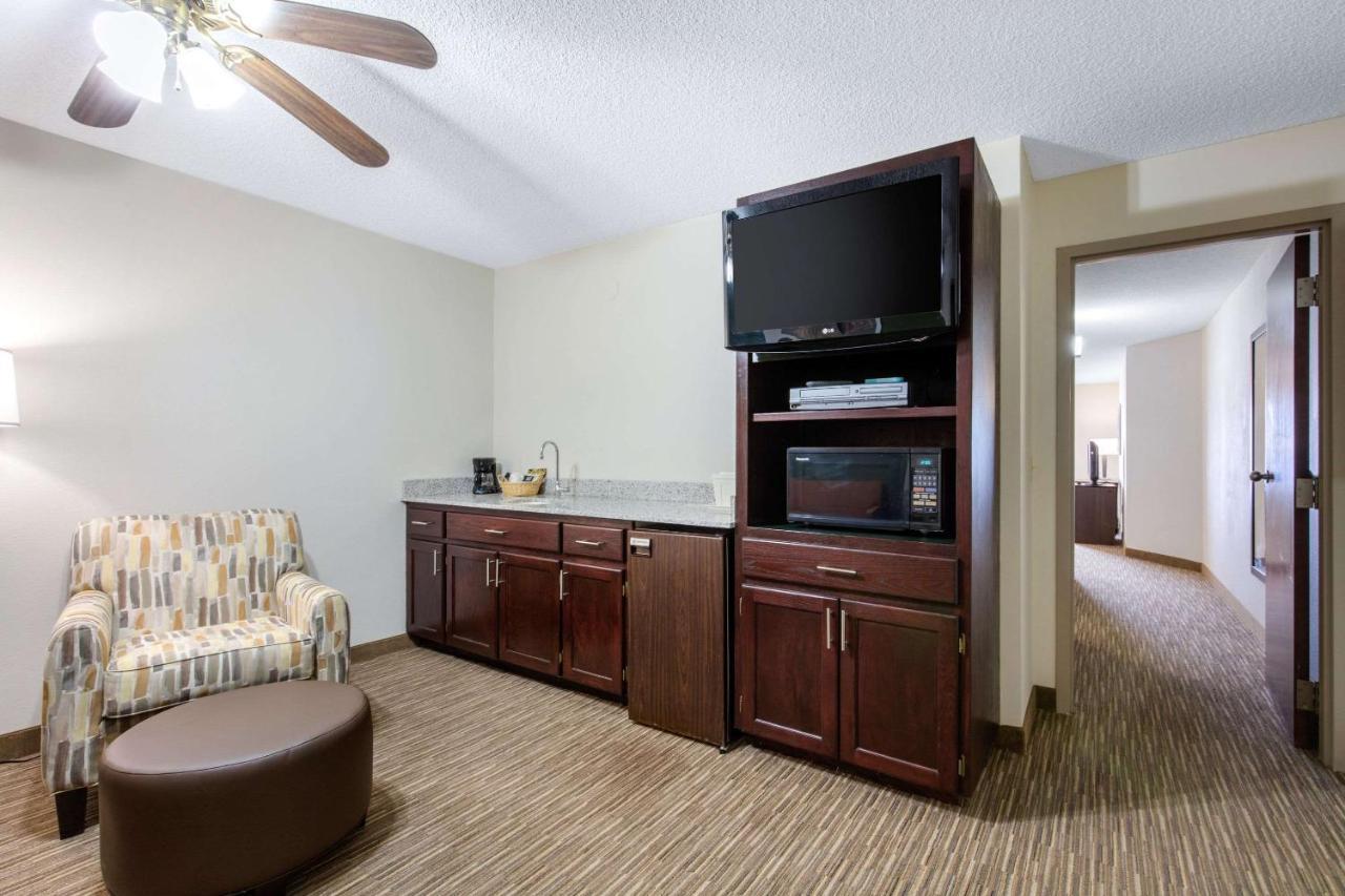 Quality Inn & Suites Mountain Home North Exterior foto